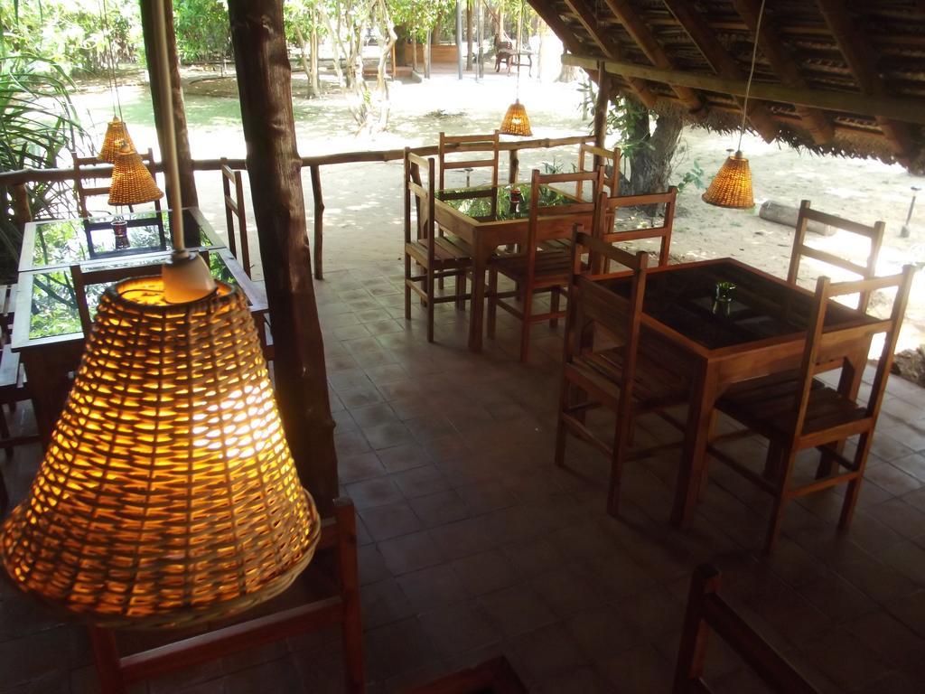 Lord Of The Forest Hotel Batticaloa Buitenkant foto