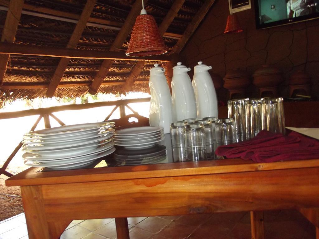 Lord Of The Forest Hotel Batticaloa Kamer foto